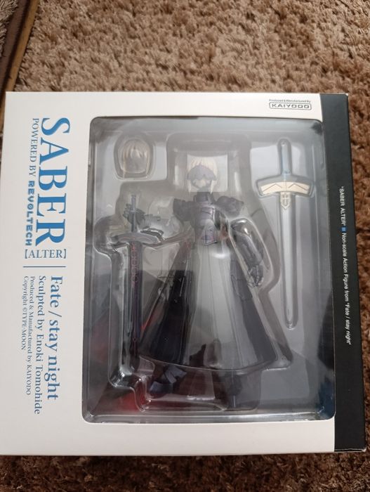 Figura Fate Saber Revoltech