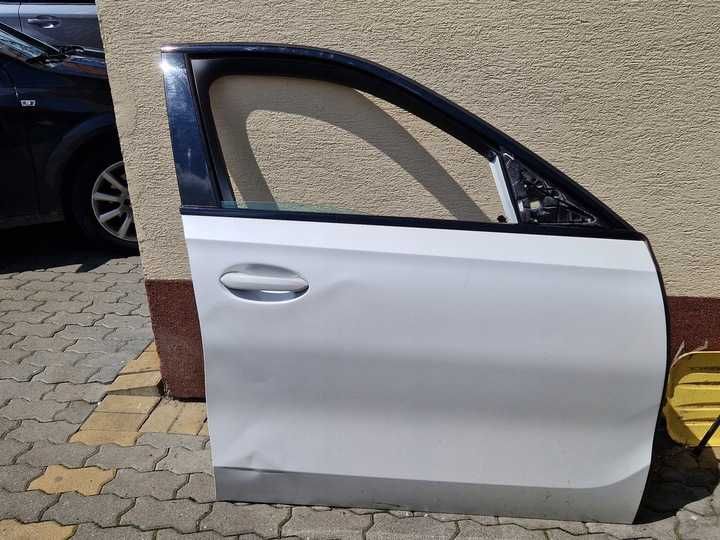 BMW X6 G06 двері передні ліві праві 8497441  8497442