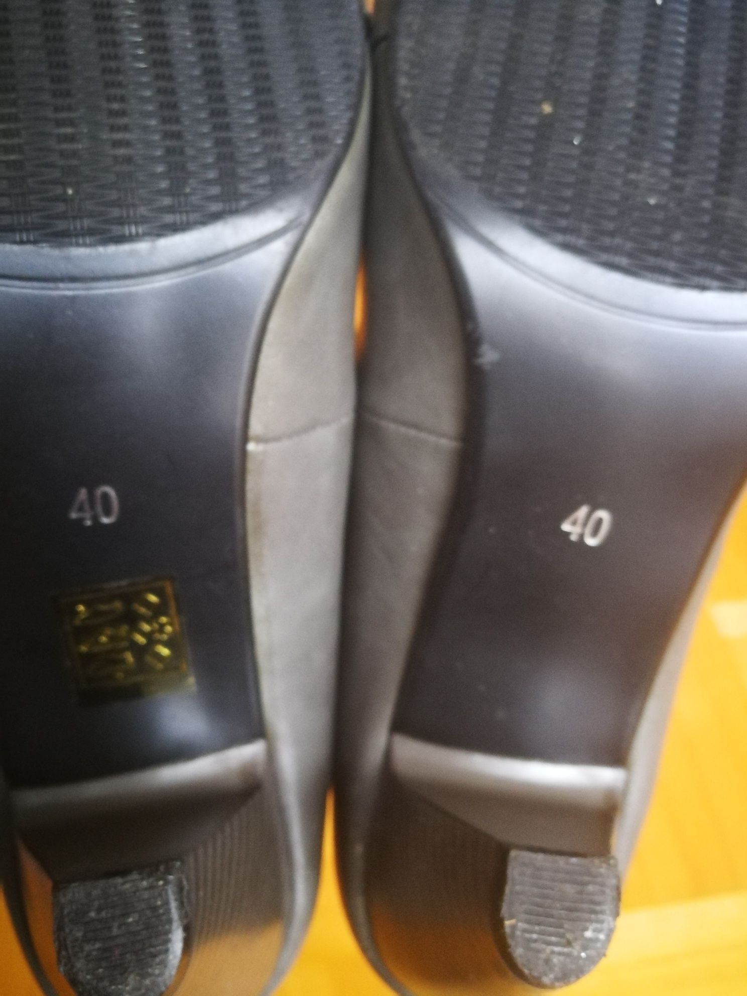 Buty damskie czółenka skórzane r. 40