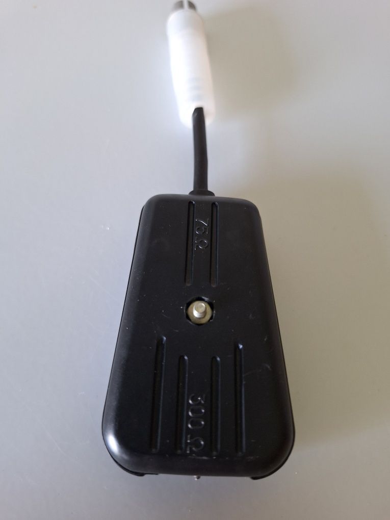 Symetryzator antenowy 300Ohm - 75Ohm