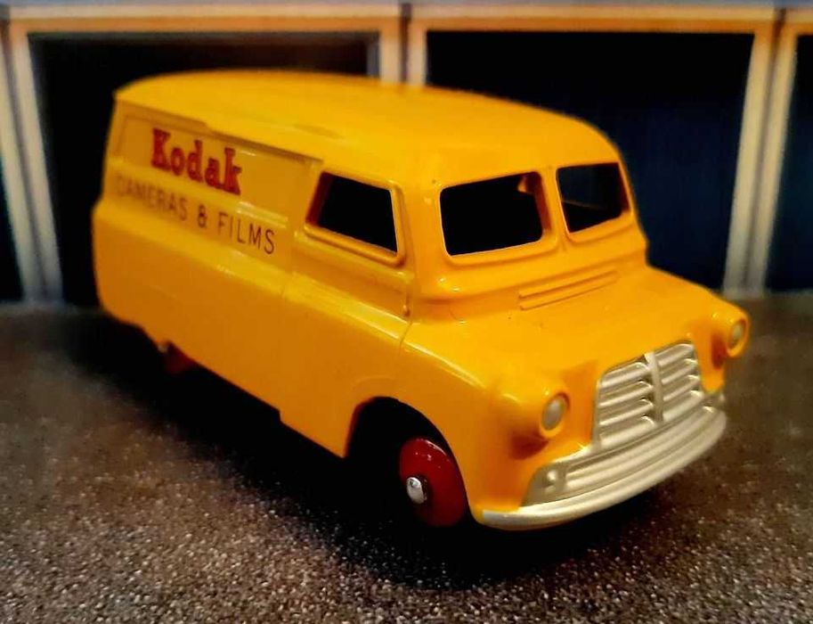 Bedford Kodak van, Dinky Toys, Atlas, 1/43