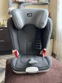 Автокрісло Britax Romer 15-36 кг