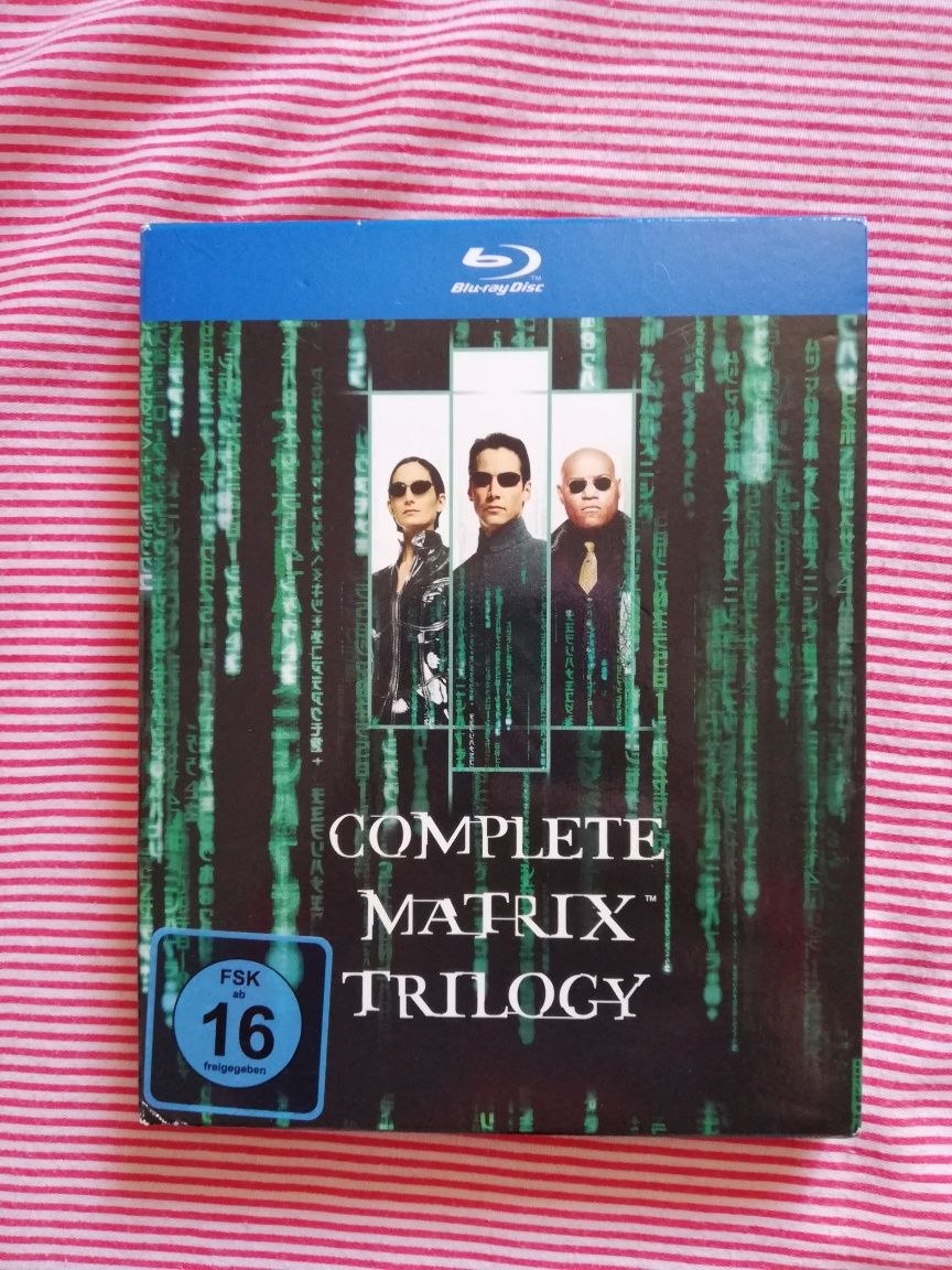 Trilogia "Matrix" em blu ray (portes grátis)