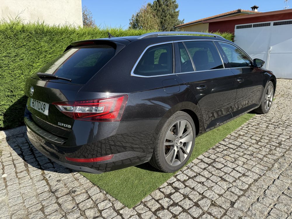 Skoda superb 2.0 150cv caixa dsg