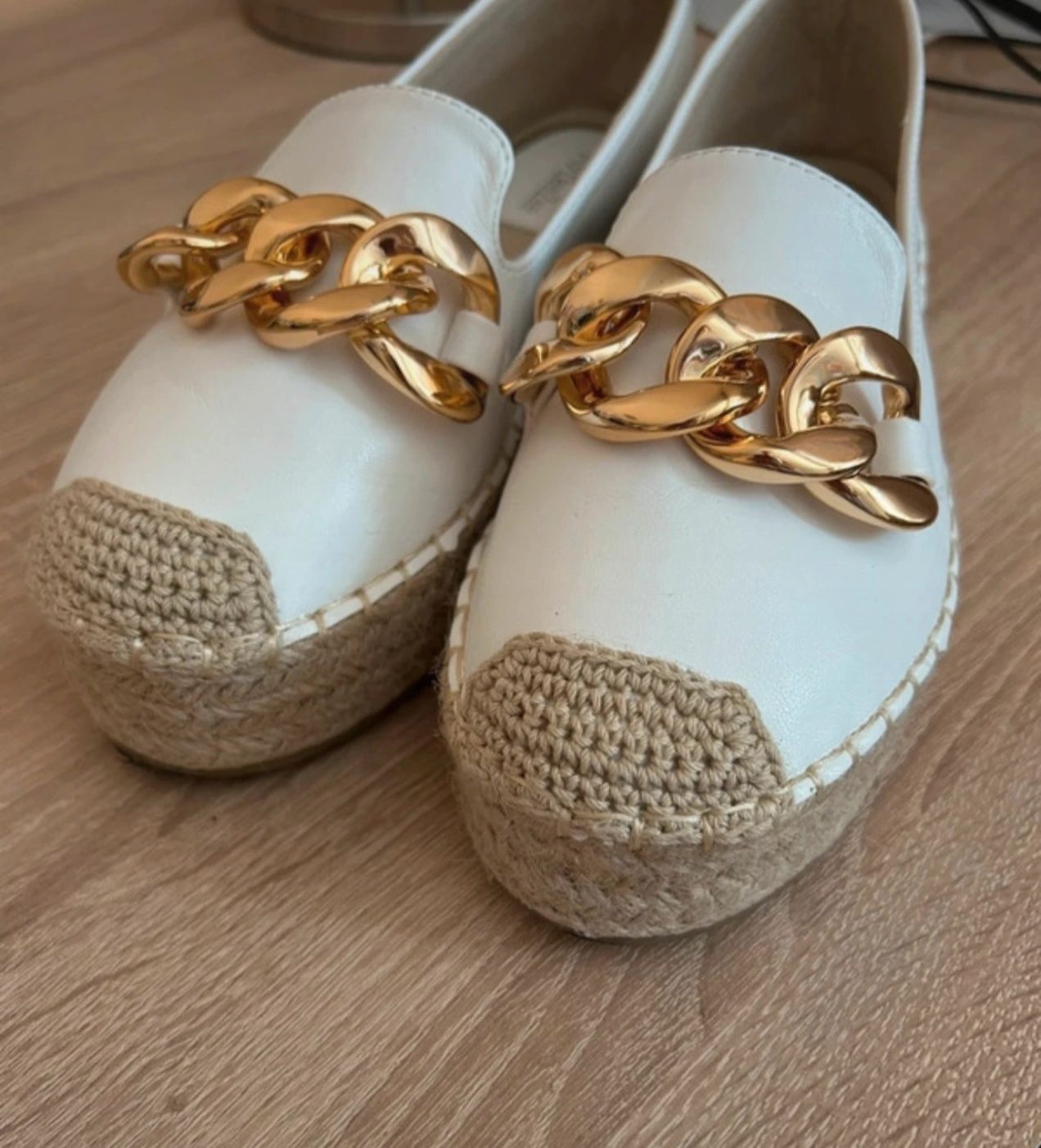 Mokasyny espadryle Boho białe łańcuszek lato 36