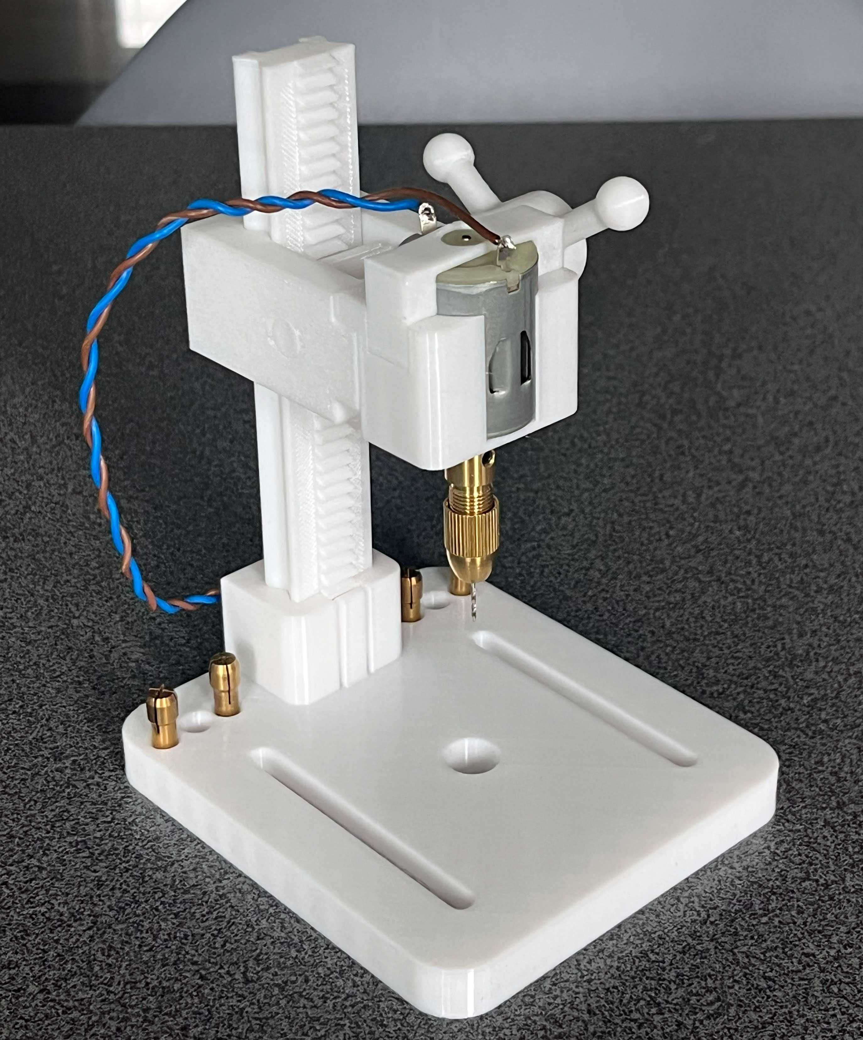 Mini wiertarka stołowa do płytek PCB + imadełko
