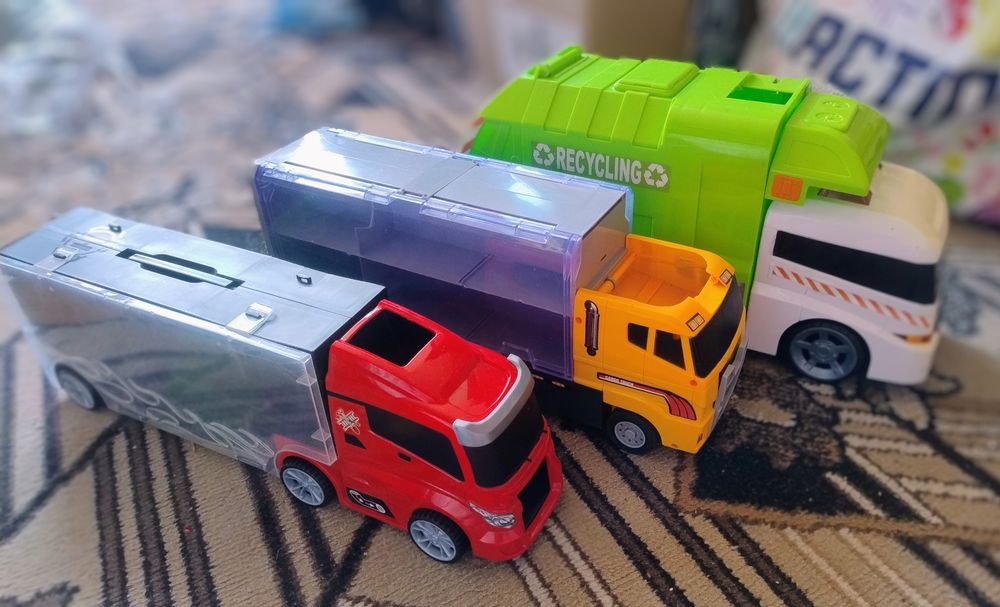 Duże samochody dla chłopca