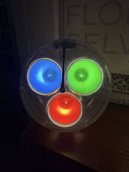 Candeeiro Artemide Yang raro