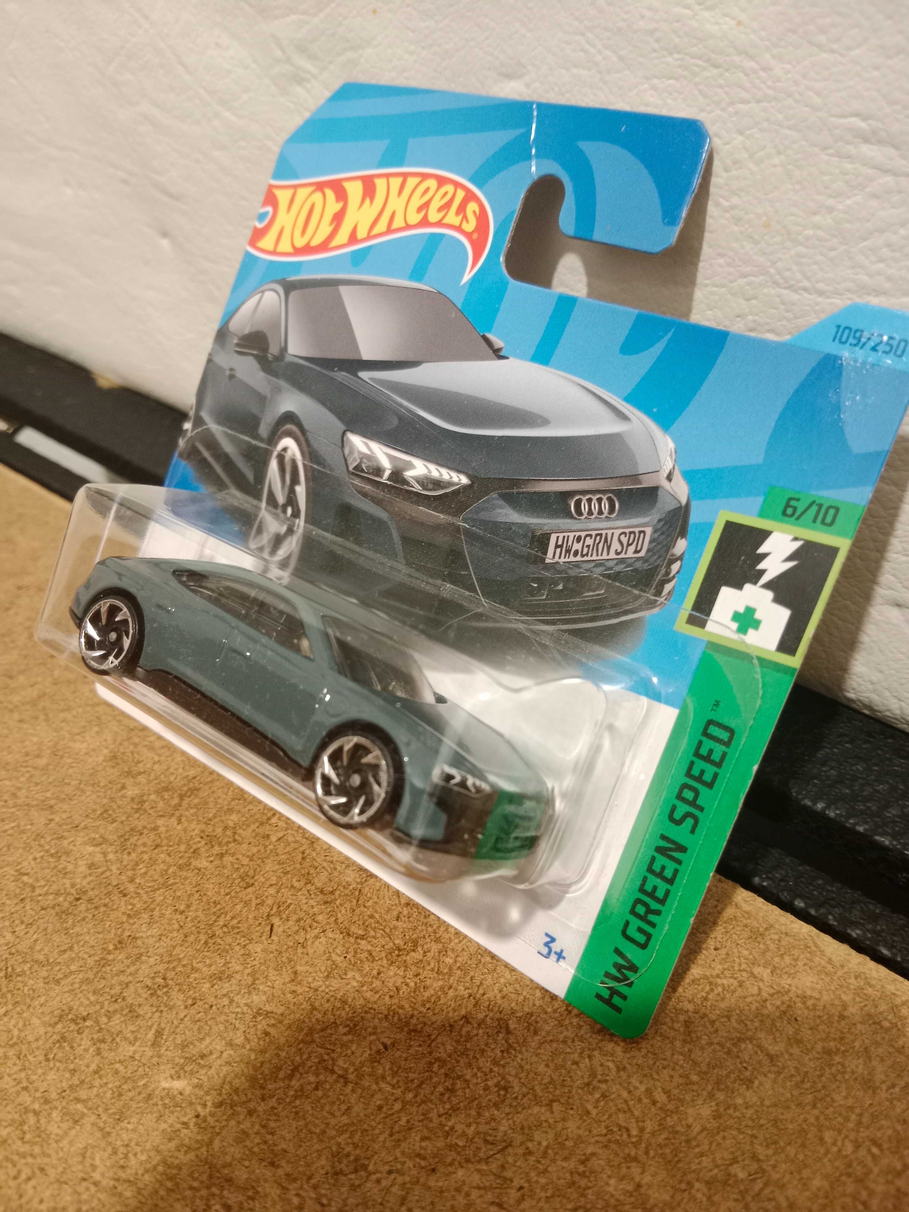 Hot wheels  AUDI RS E-TRON GT