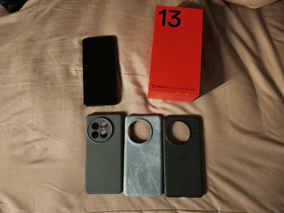 Oneplus 13 12/256 CN, 3 etui, ladowarka