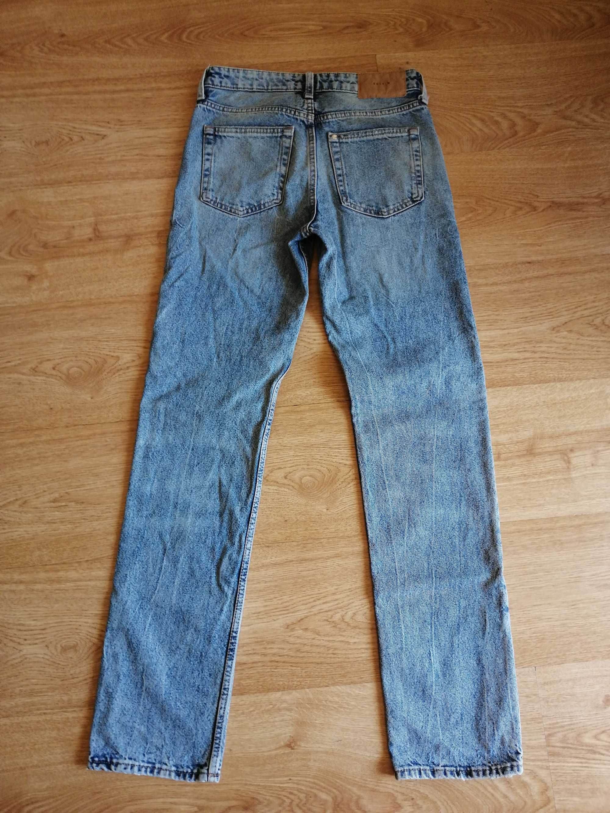 niebieskie jeansy straight mid waist regular fit