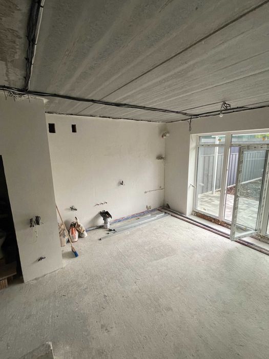 Таунхаус з частковим ремонтом в Ірпені на 1.5 сот. 130м2, Газ