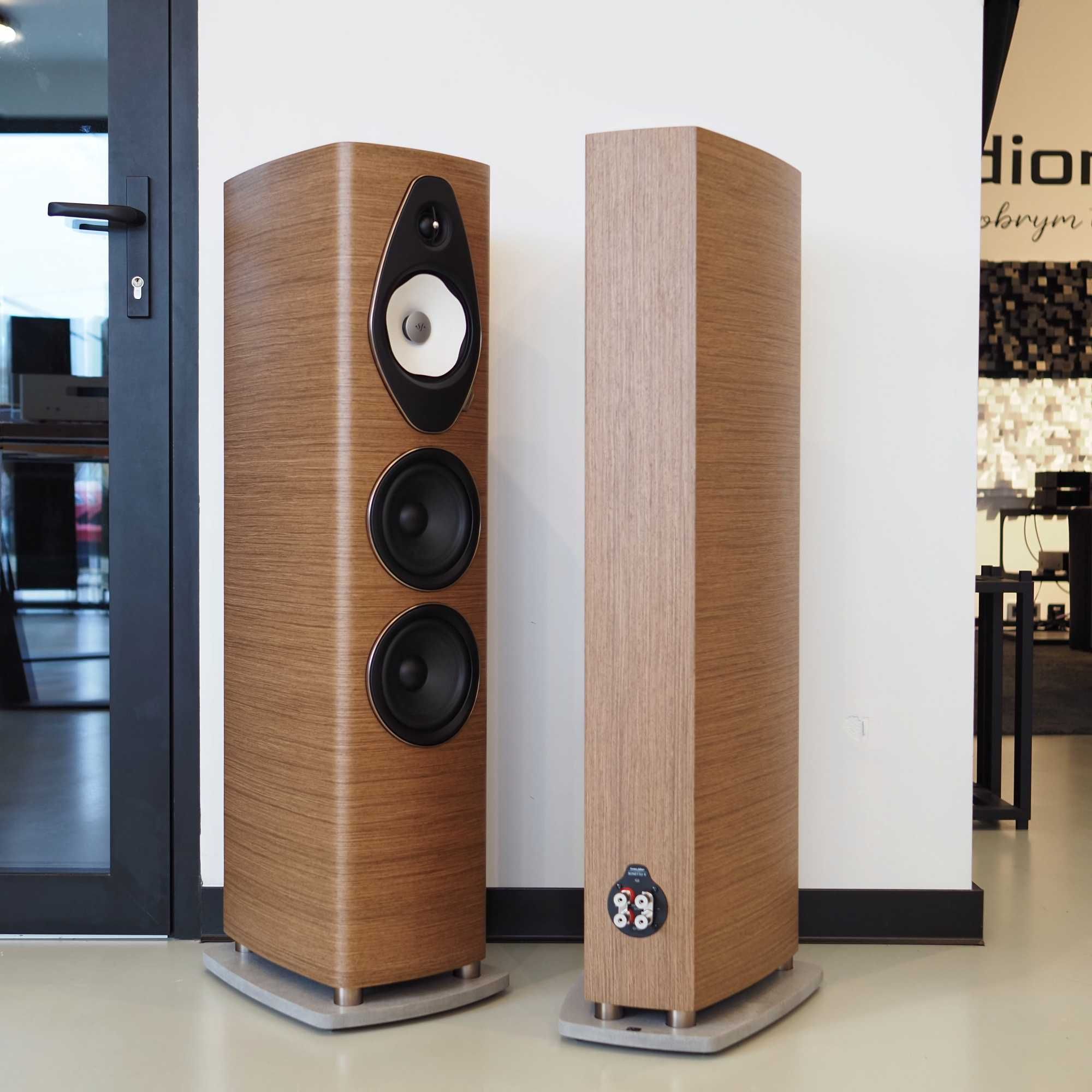 Sonus Faber Sonetto V G2  kolumny podłogowe nowe para 8 lat gwarancji