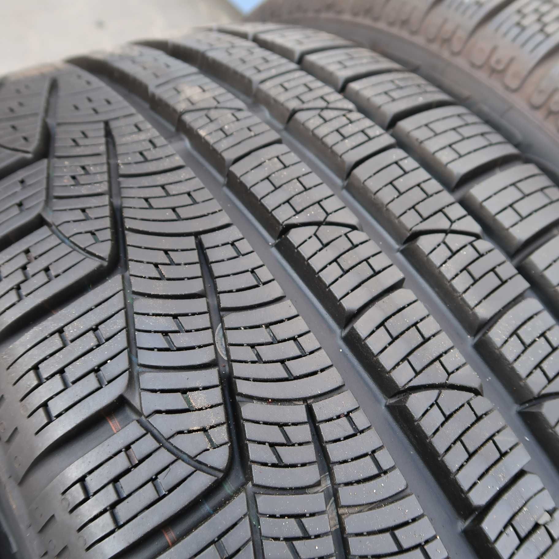 Opony zimowe 235/40r19 Pirelli P zeo Winter 2