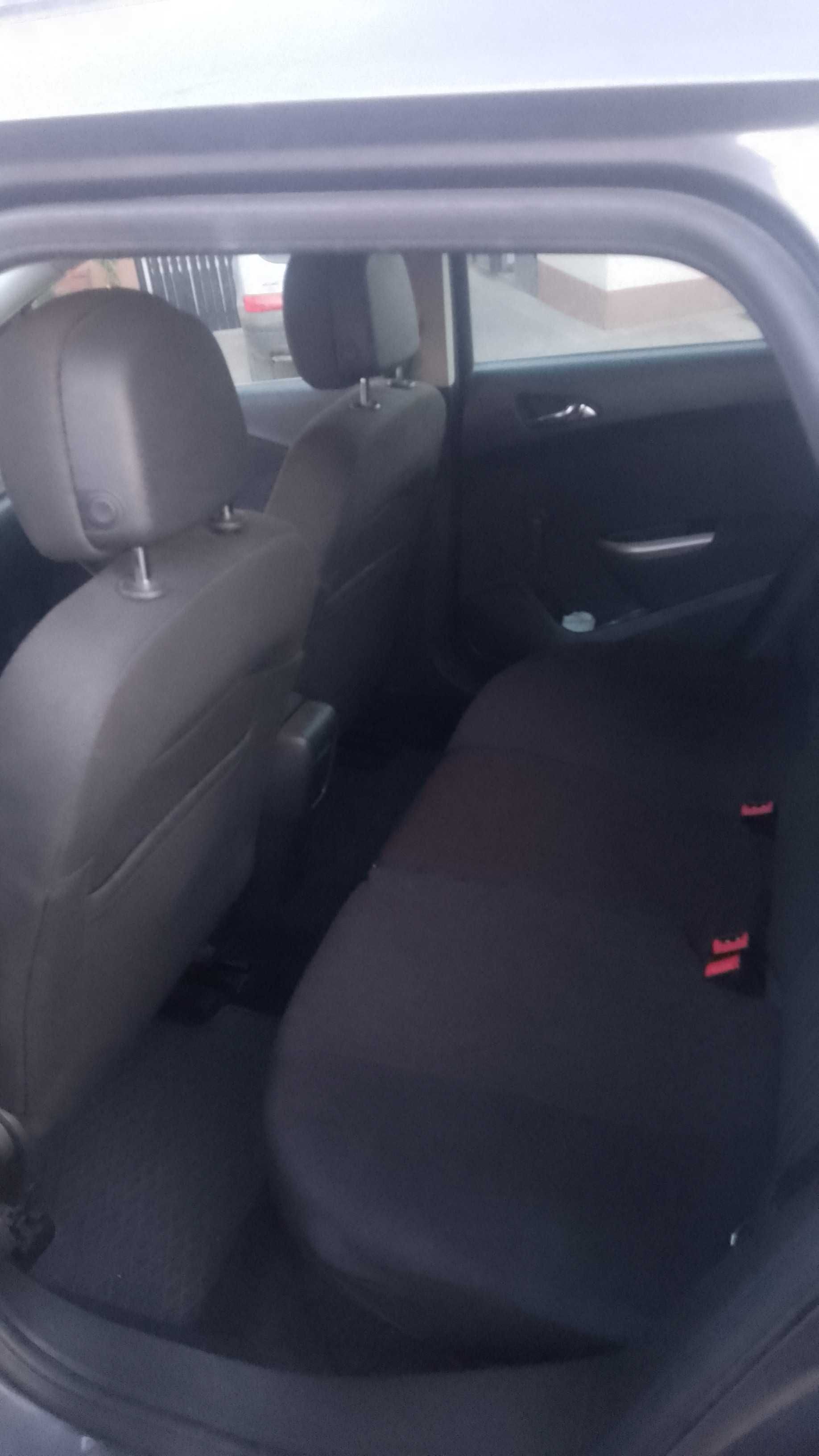 samochód osobowy Opel Astra J kombi 1.7 diesel