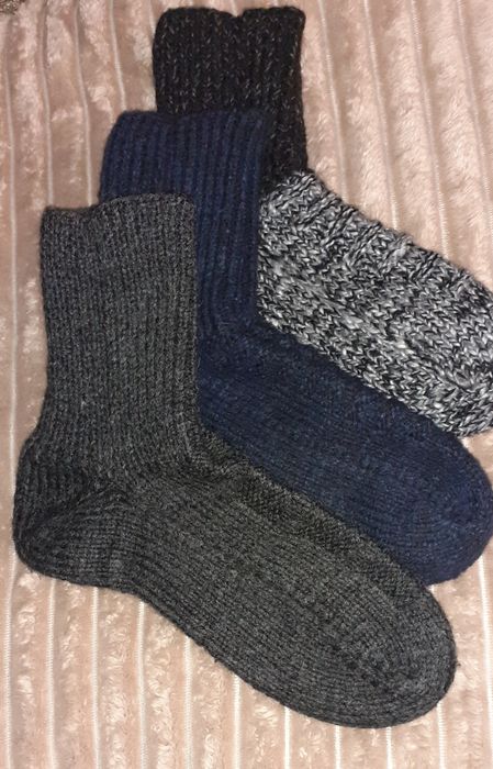 Мужские,тёплые,вязаные носки.