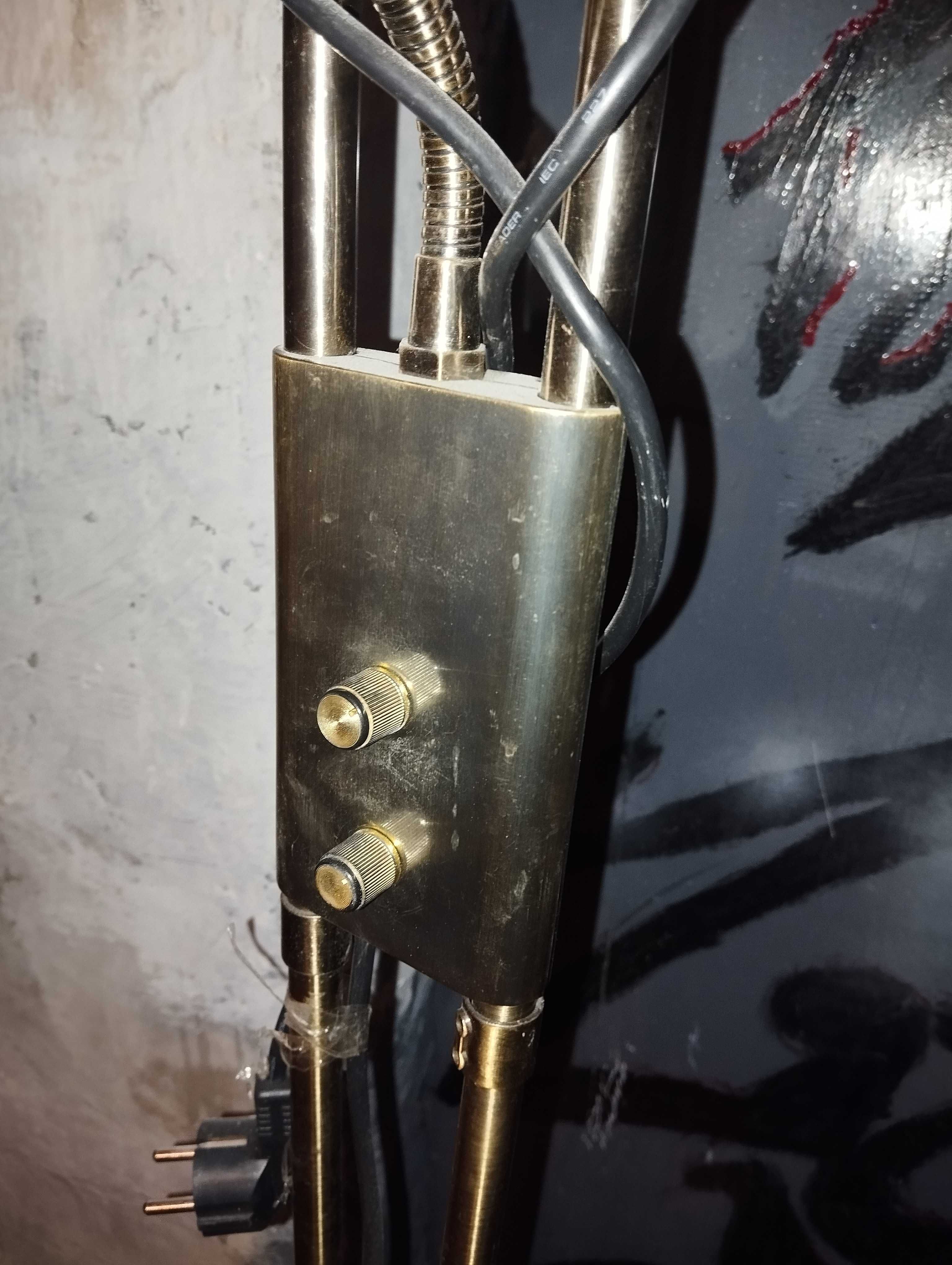 Lampa podłogowa stojaca 2x35w