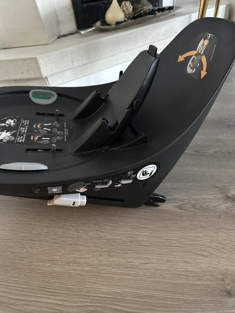 Cadeira Cybex Auto Sirona T i-Size + Base Isofix T-Black