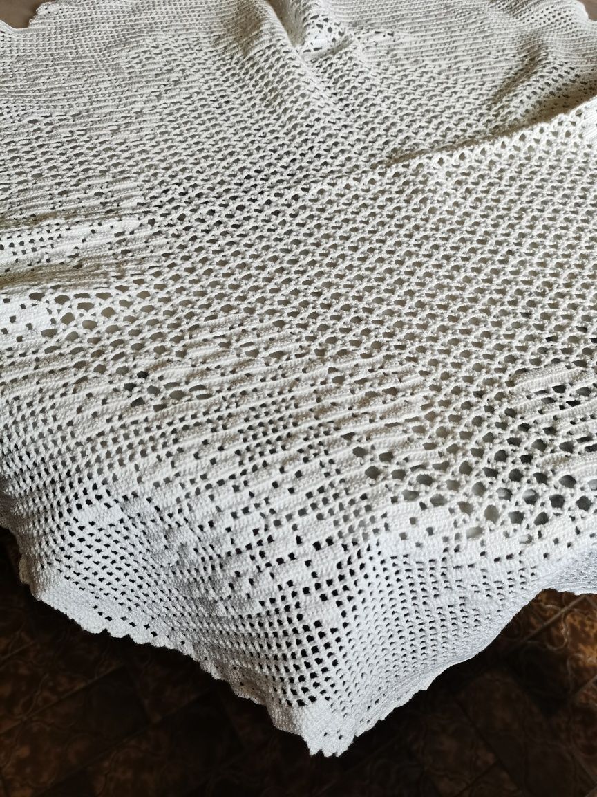 Pano Redondo em Renda (Crochet)