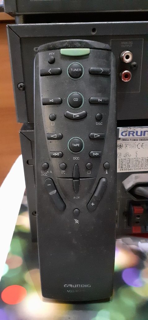 Wieża Grundig M30
