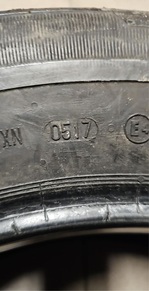4x continental 4x4 contact   235/60 R 17