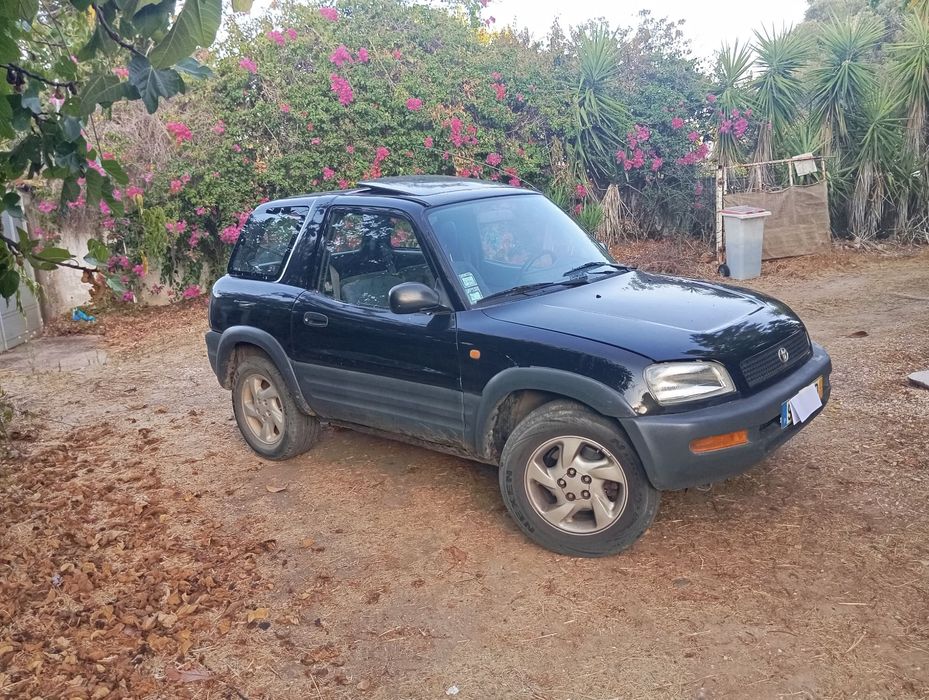 Toyota RAV 4  1997 2.0