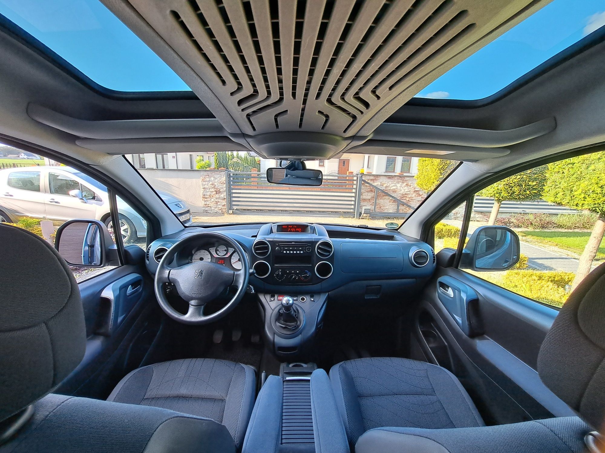 ŚLICZNY Peugeot Partner tylko 155tys.km 1,6HDi Panorama...