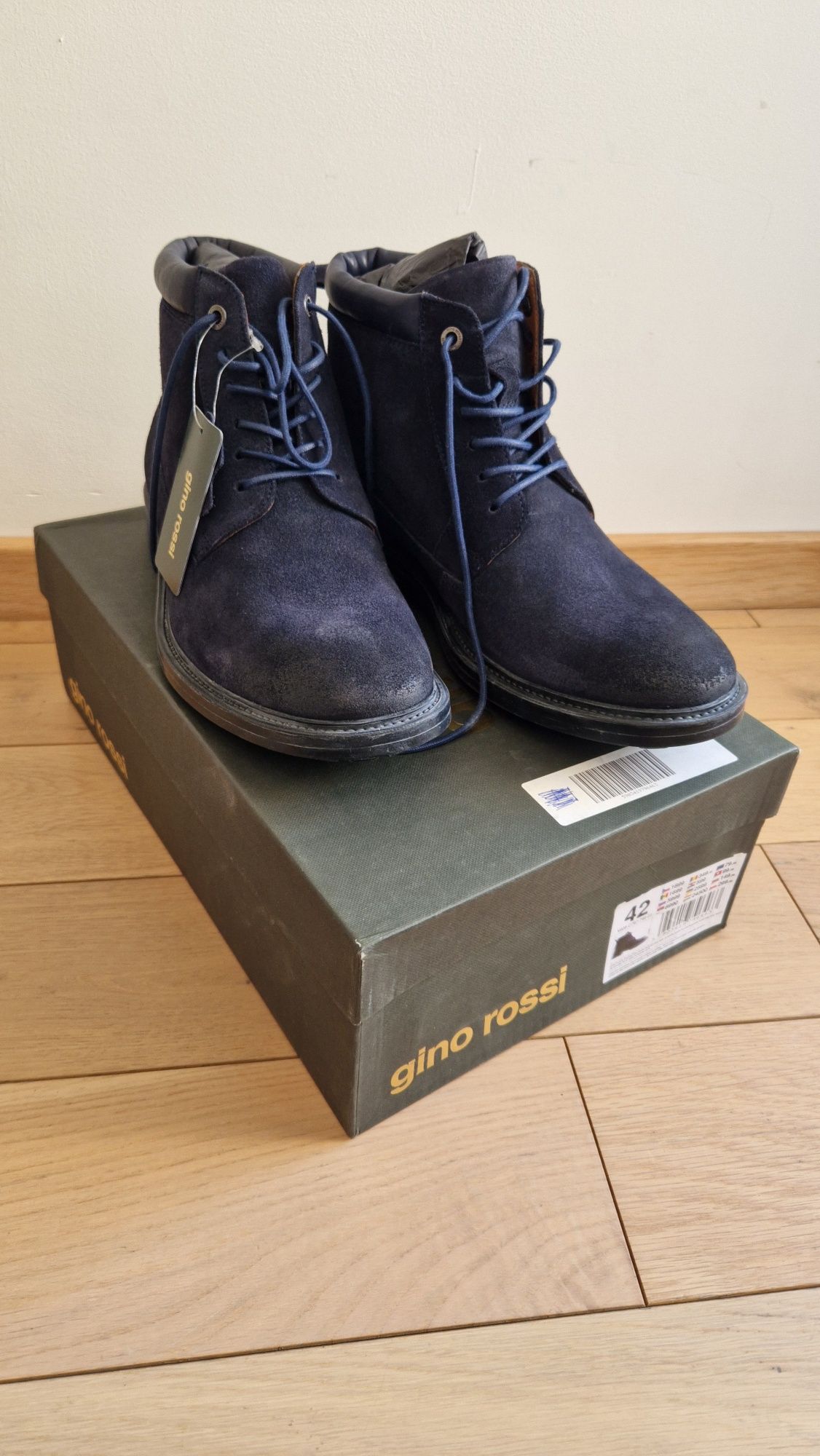 Nowe buty (trzewiki) Gino Rossi, rozmiar 42