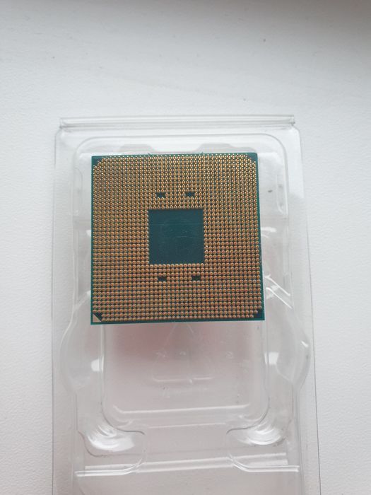 Процесор Ryzen 7 3700x