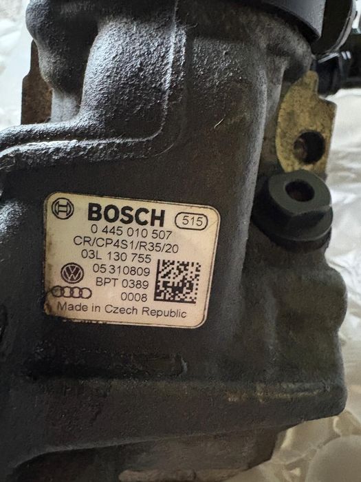 Listwa wtryskowa wtryski pompa wtryskowa Volkswagen Passat B6 2,0TDI