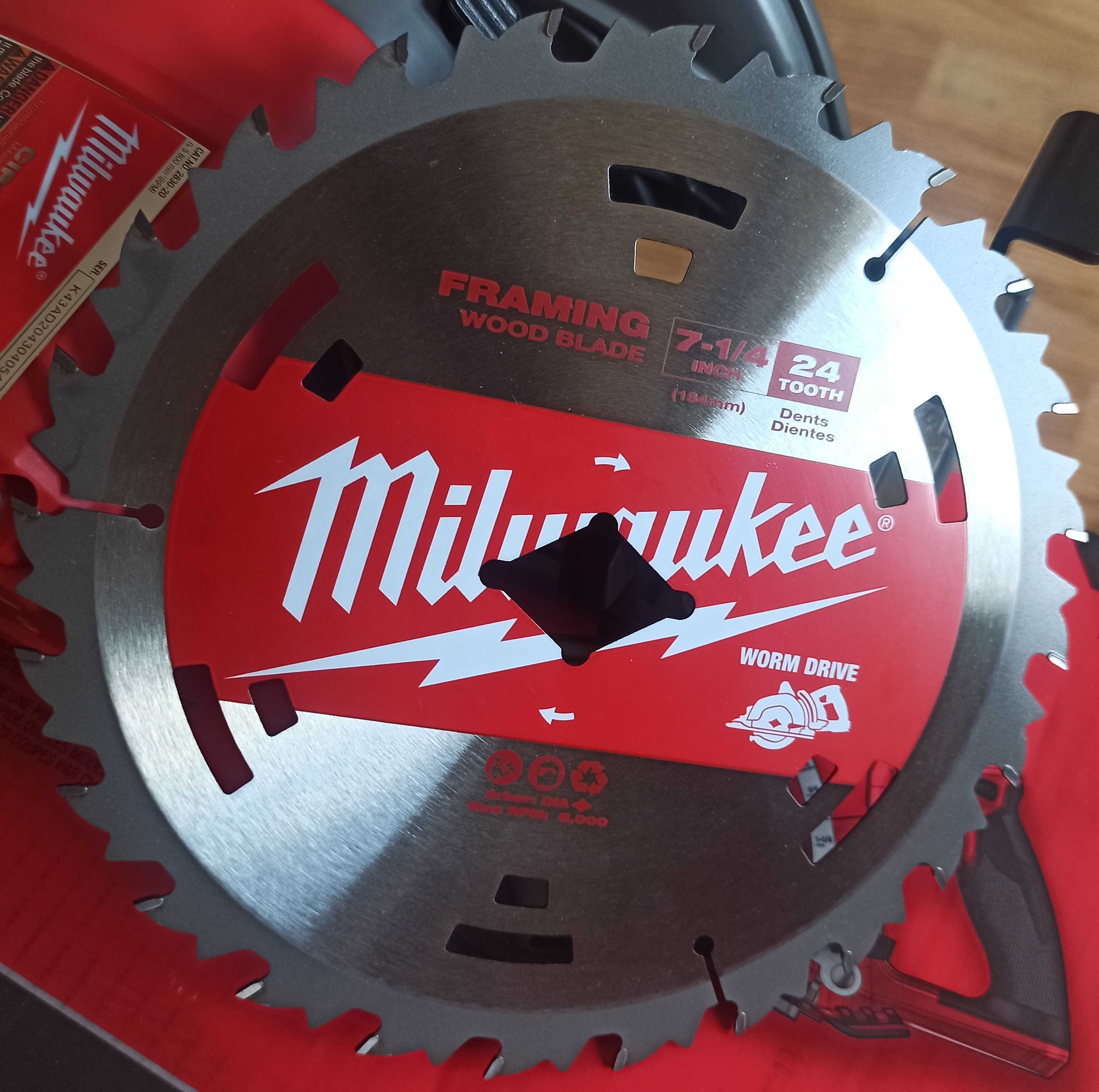 Piła Tarczowa Milwaukee M18 Fuel