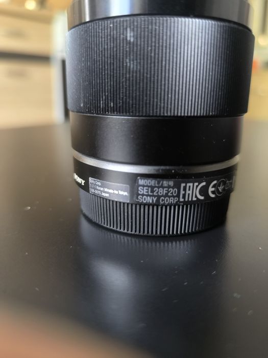 Sony 28mm f2 pełna klatka