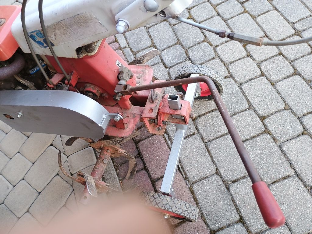 Glebogryzarka spalinowa Mitsubishi mametora