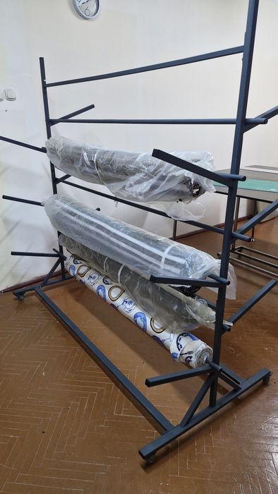 Продам стійку для рулонів