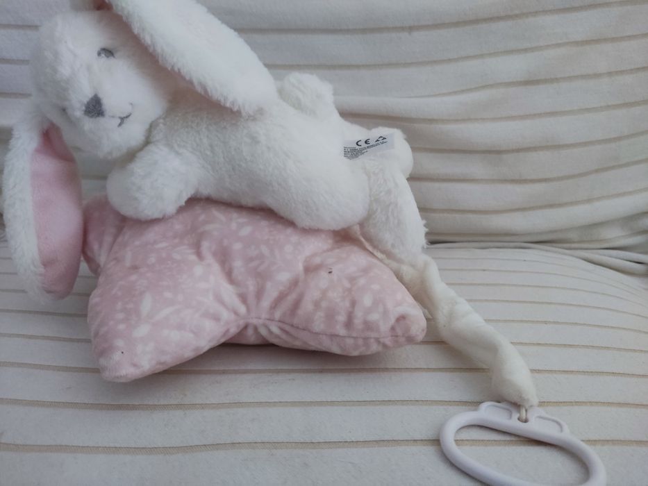 Peluche musical - coelho