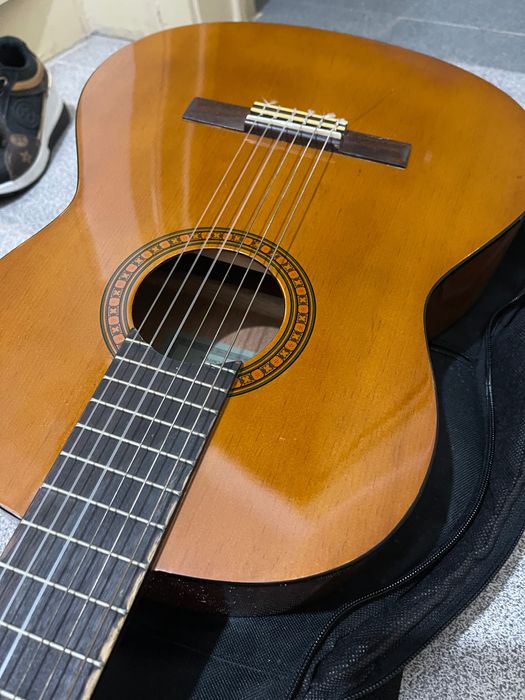 Guitarra/violão YAMAHA com capa