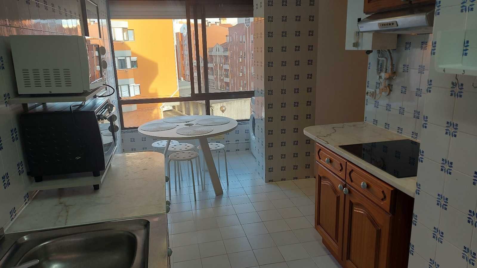 ARRENDO QUARTO A RAPAZES ESTUDANTES UNIVERITÁRIOS EM COIMBRA