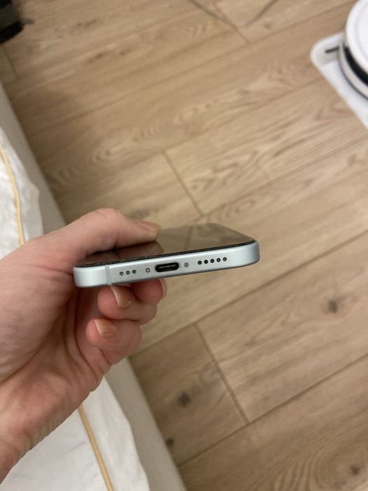 Iphone 15 niebieski 128 gb