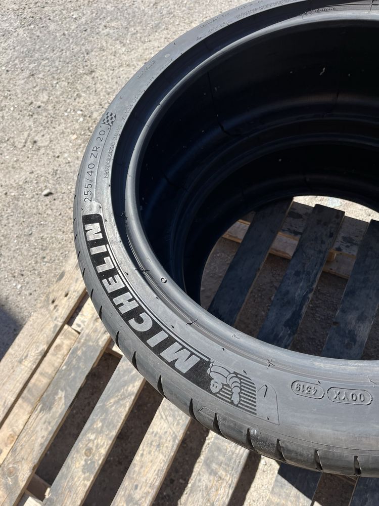 255/40 r20 Michelin Pilot Sport 4S Резина летняя