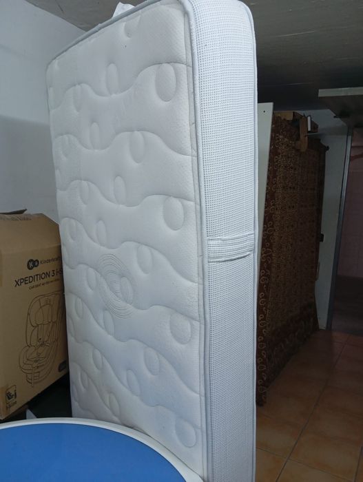 Vendo 2 colchões