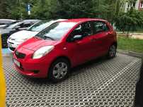 Toyota Yaris 1.0  2008 rok; 8900,00 PLN