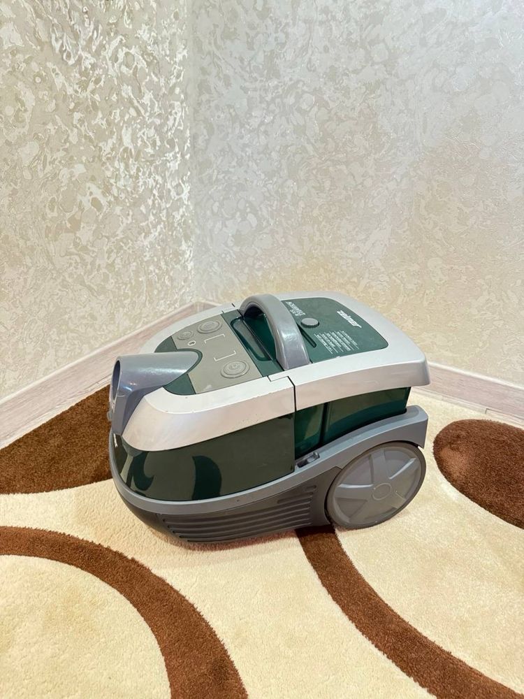 Миючий пилосос Zelmer Aquawelt 1500W