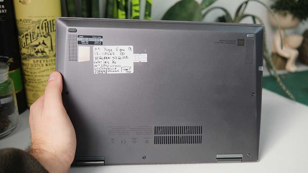 Yoga X1 6 Gen i7 - 1185G7 32GB Ram 512SSD Intel Iris Xe 14 4k