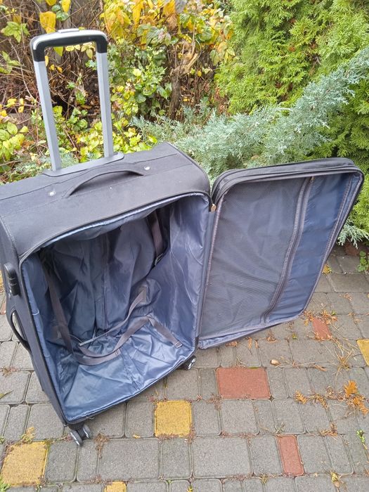 Чемодан большой 72*48*35 б у