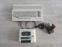 Komputer Commodore 64 magnetofon  joystick