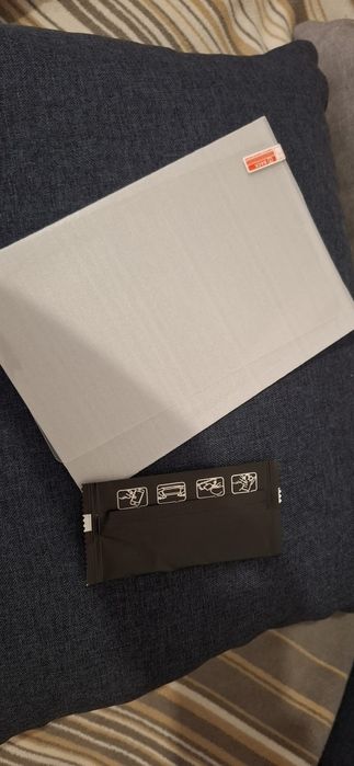 Захисне скло на планшет, захисна плівка