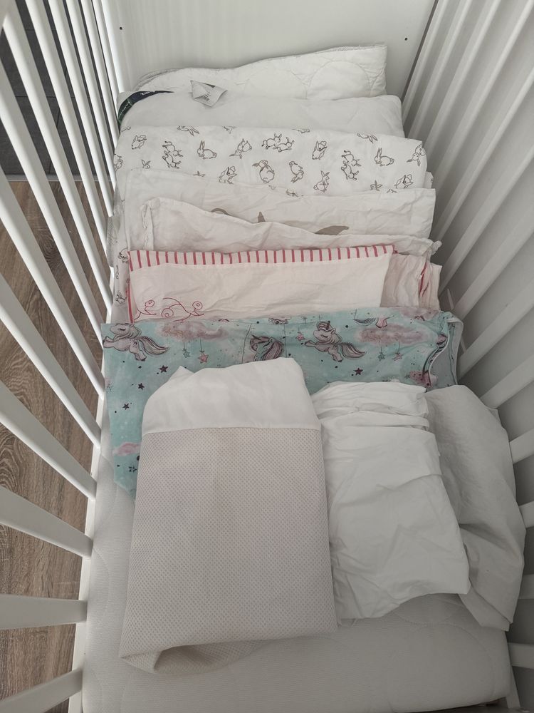 Łóżeczko Ikea stuva z wyposażeniem