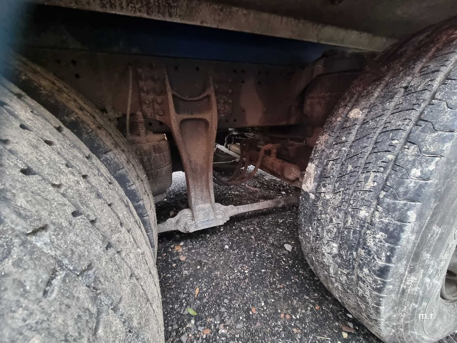 Iveco 260 termos do asfaltu