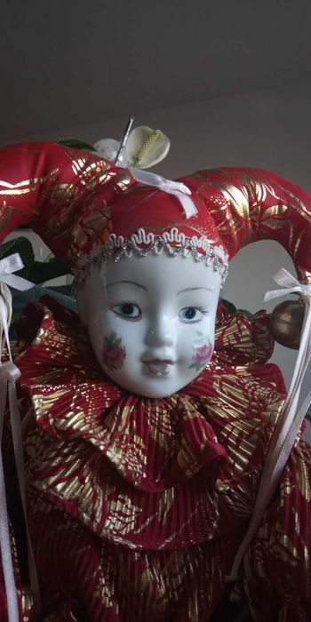 Клоун, арлекин фарфоровый. 50 см. Германия.