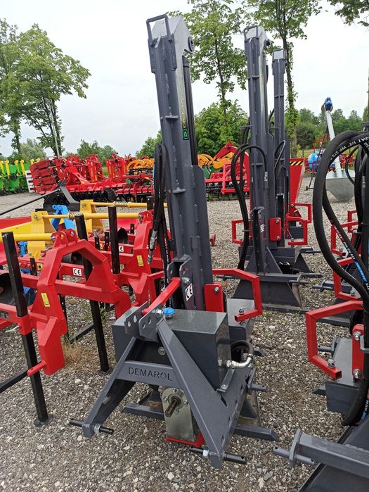 Łuparka pionowa hydrauliczna elektryczna DEMAROL do klocków Transport